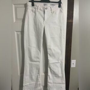 Buckle jeans, daytrip Virgo flare size 31L.